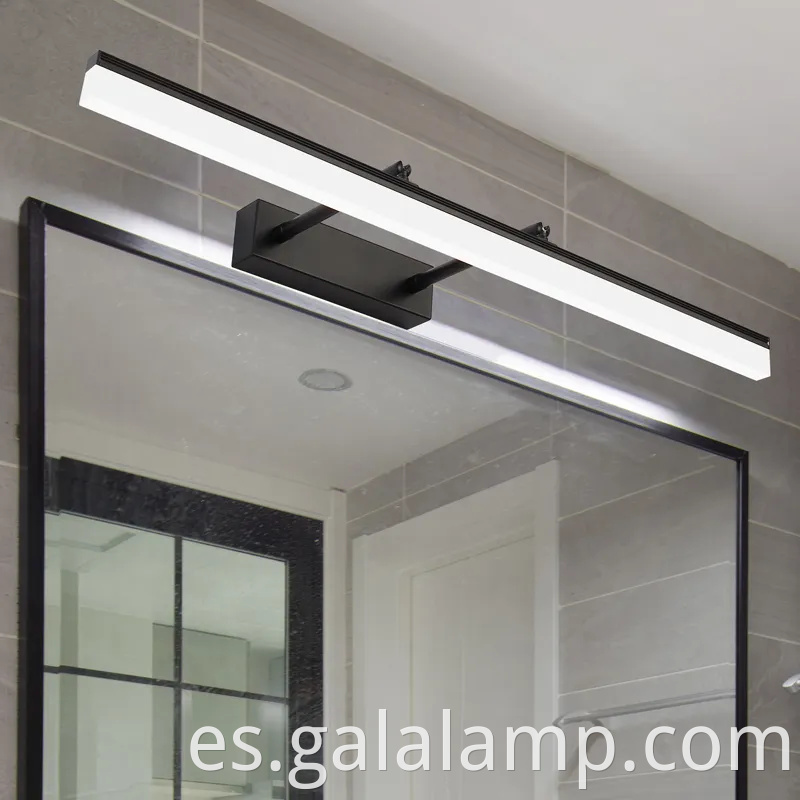 Luz de espejo LED extensible impermeable para una fácil instalación